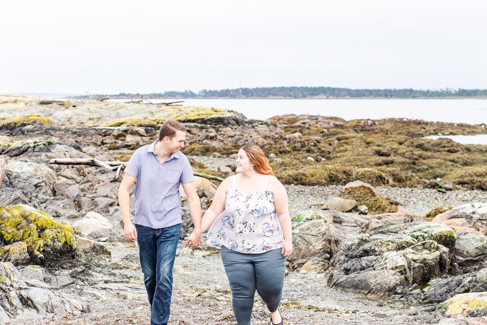 Vancouver island beach engagement session